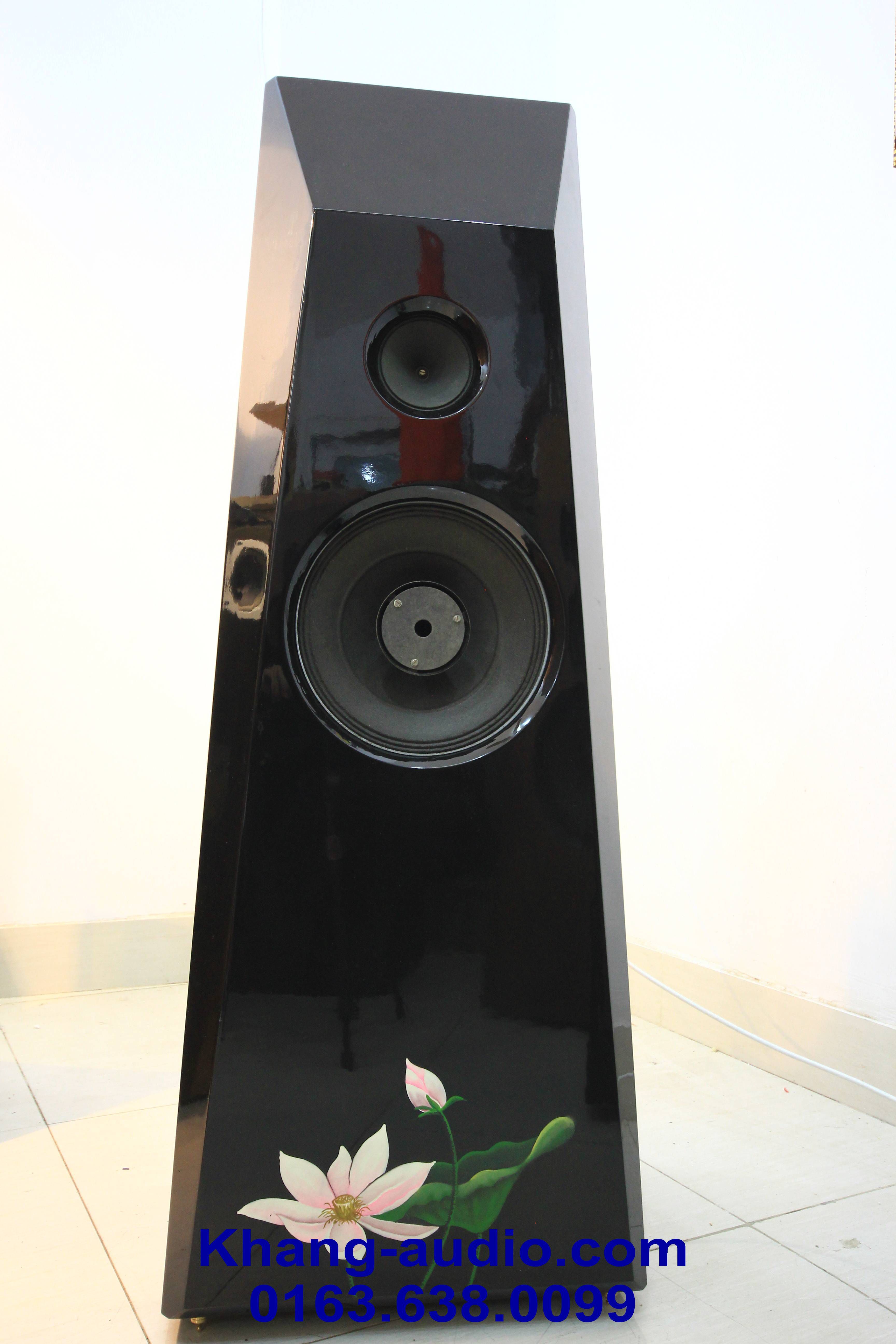 loa ván hở sơn mài đen của Khang audio