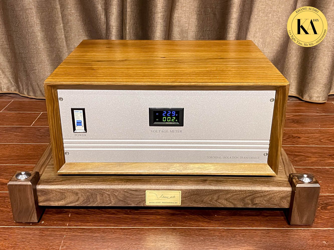 Biến Áp Cách Ly Xuyến CBN 3.5KVA Walnut