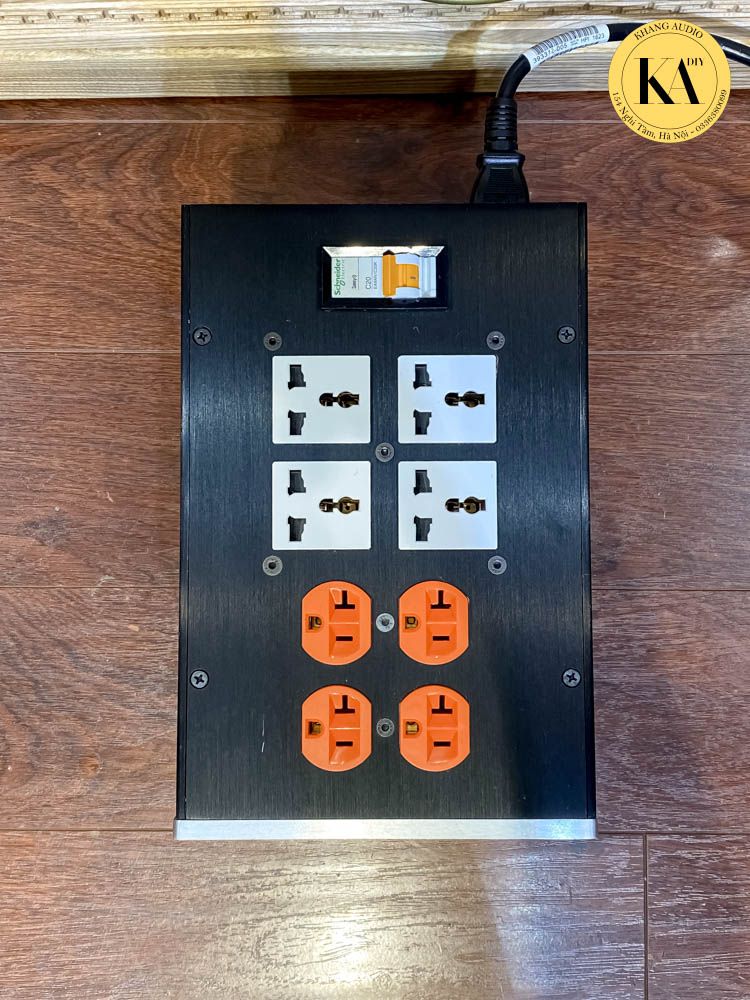 Lọc Nguồn Audio 30A 12 ổ cắm