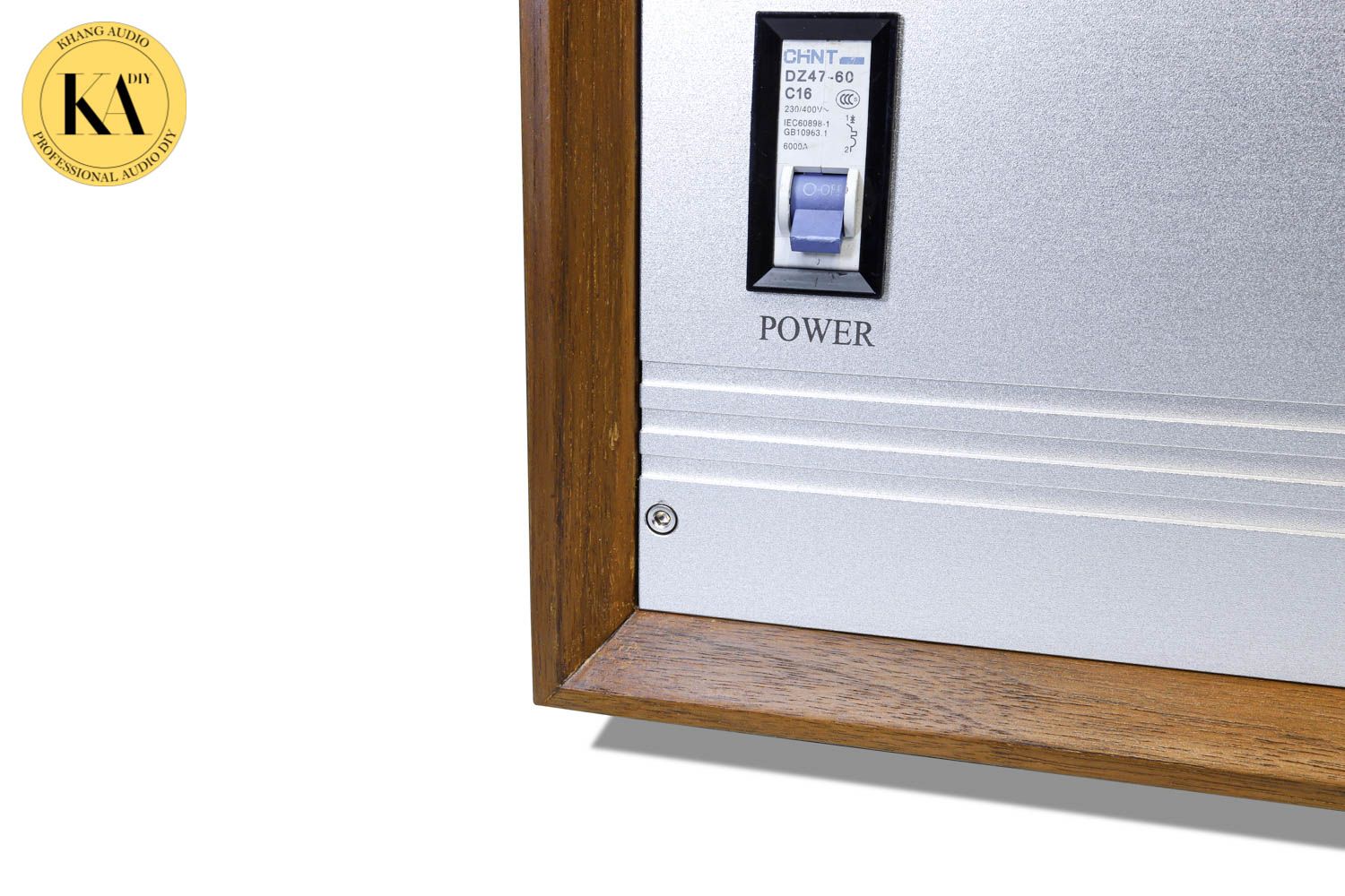 Biến Áp Cách Ly Xuyến CBN 3.5KVA Walnut (100V - 120V - 220V) Tích Hợp Lọc Điện